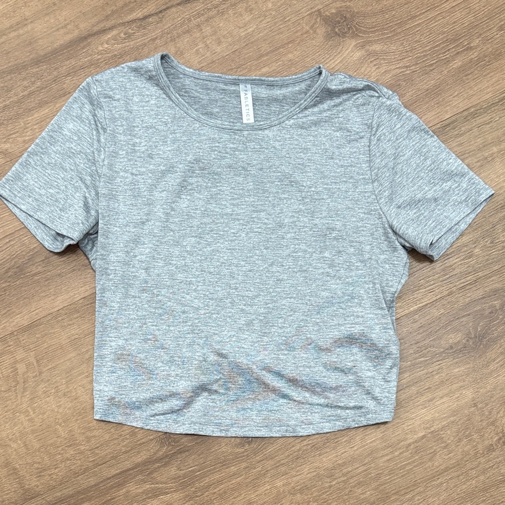 Fabletics Women's Shirt Crop Tee - Gray with Cutout Back Size Medium